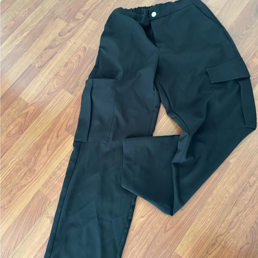 BRAND NEW BLACK ZARA CARGO PANTS